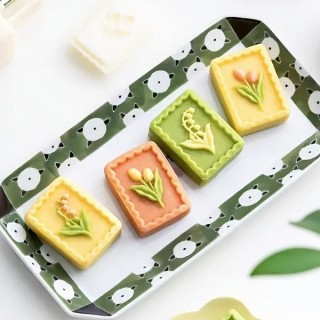 Ensemble Presse-moule à Gâteau de lune - Muguet Ensemble Presse-moule à Gâteau de lune - Muguet