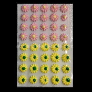 Petites fleurs en glaçage royal