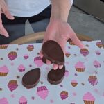 Palette de chocolat oeuf réalisé avec un calage à cuillère goutte à $1.95