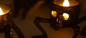 Lampe Crâne et Main de squelette